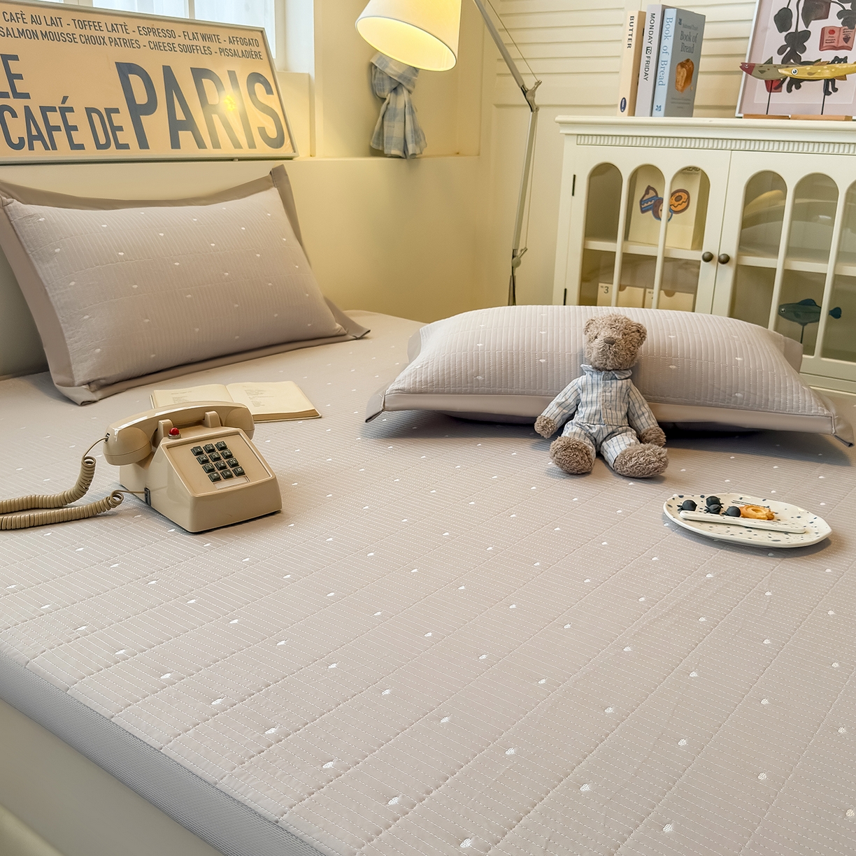 91家纺网 家纺一手货源 找家纺 懒猫家纺 2026新款满天星绗绣莫兰迪色系床席床笠款凉席 椰子灰-床席款