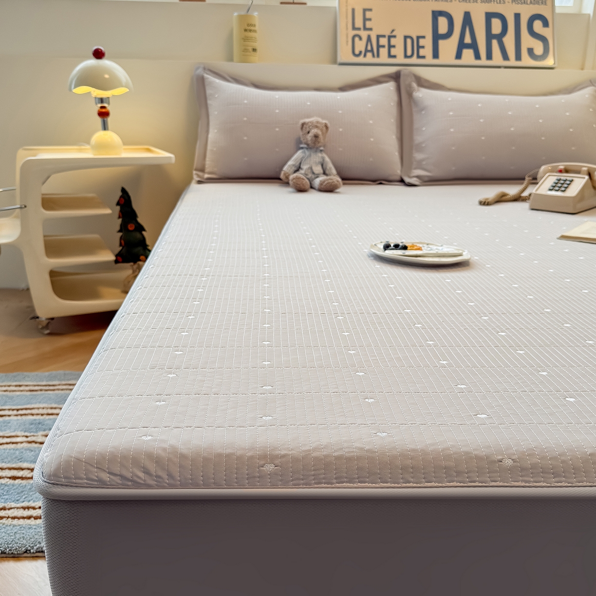 91家纺网 家纺一手货源 找家纺 懒猫家纺 2026新款满天星绗绣莫兰迪色系床席床笠款凉席 椰子灰-床笠款