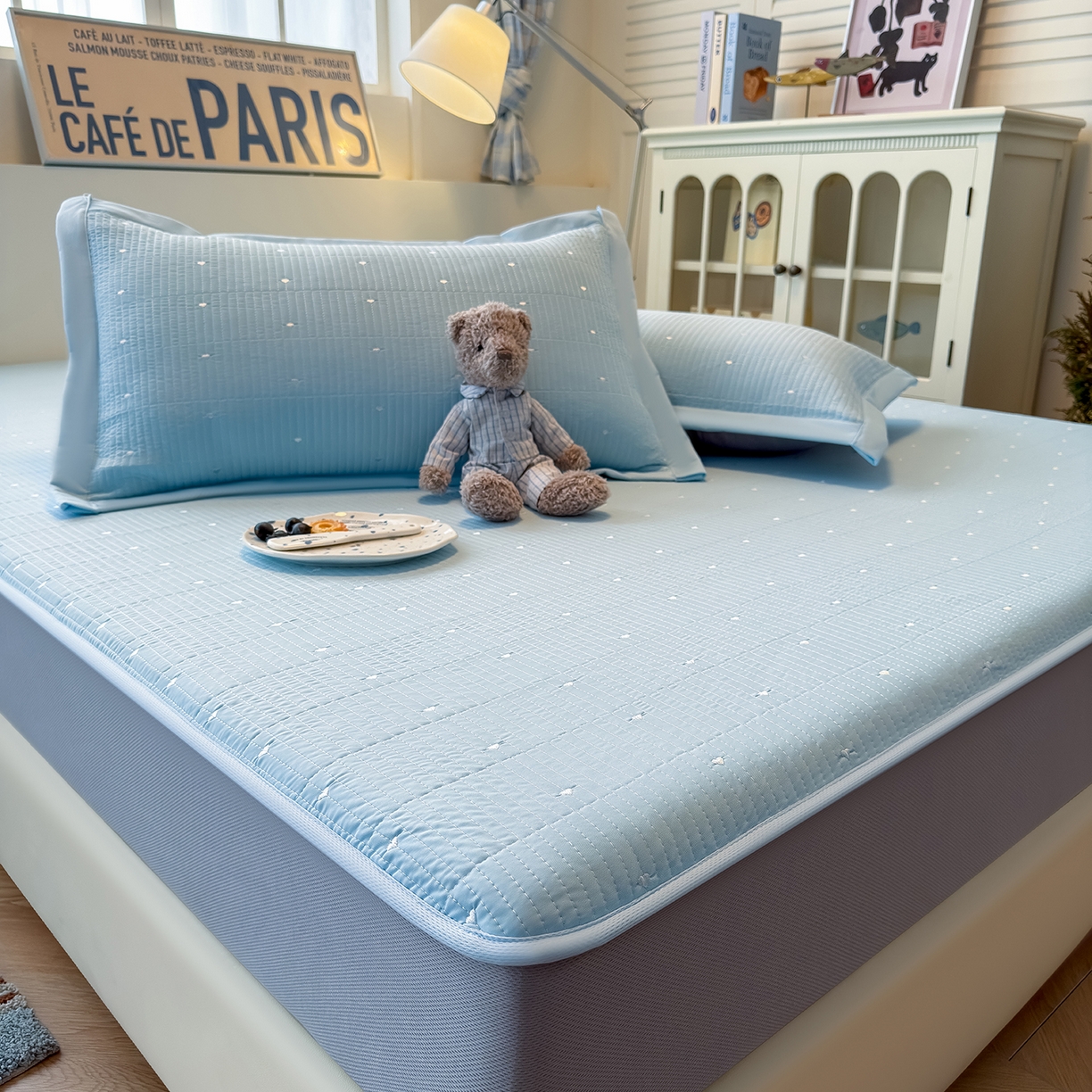 91家纺网 家纺一手货源 找家纺 懒猫家纺 2026新款满天星绗绣莫兰迪色系床席床笠款凉席 海盐气泡-床笠款