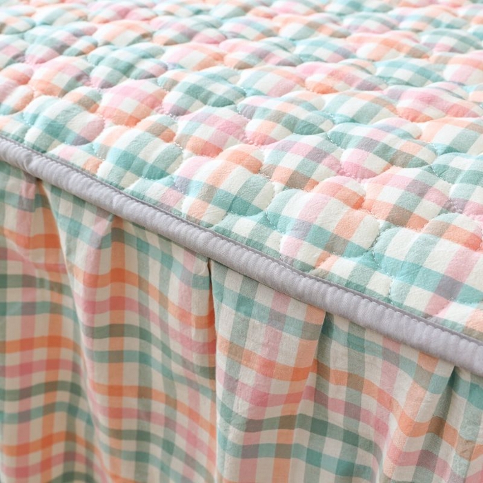 91家纺网 家纺一手货源 找家纺 欧妮家纺 2026新款全棉色织水洗棉夹棉床裙 全棉色织水洗棉-冰淇淋