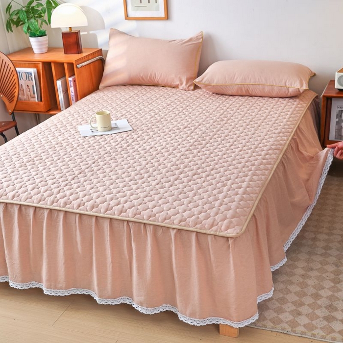 91家纺网 家纺一手货源 找家纺 欧妮家纺 2026新款全棉色织水洗棉夹棉床裙 全棉色织水洗棉-卡其