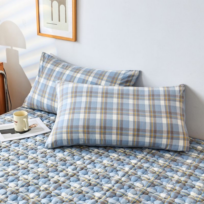 91家纺网 家纺一手货源 找家纺 欧妮家纺 2026新款全棉色织水洗棉夹棉床裙 全棉色织水洗棉-简兮兰格