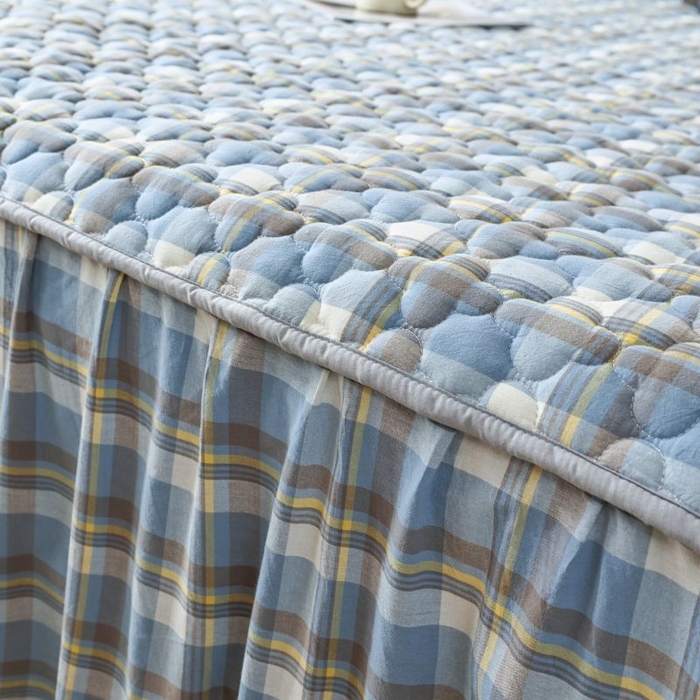 91家纺网 家纺一手货源 找家纺 欧妮家纺 2026新款全棉色织水洗棉夹棉床裙 全棉色织水洗棉-简兮兰格