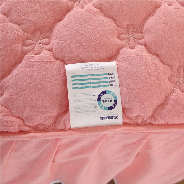 91家纺网 家纺一手货源 找家纺 欧妮家纺 2026新款全棉色织水洗棉夹棉床裙 日式水洗棉夹棉床裙J-西瓜红