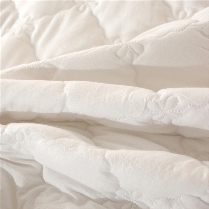 91家纺网 家纺一手货源 找家纺 欧妮家纺 2026新款全棉色织水洗棉夹棉床裙 日式水洗棉夹棉床裙J-白色