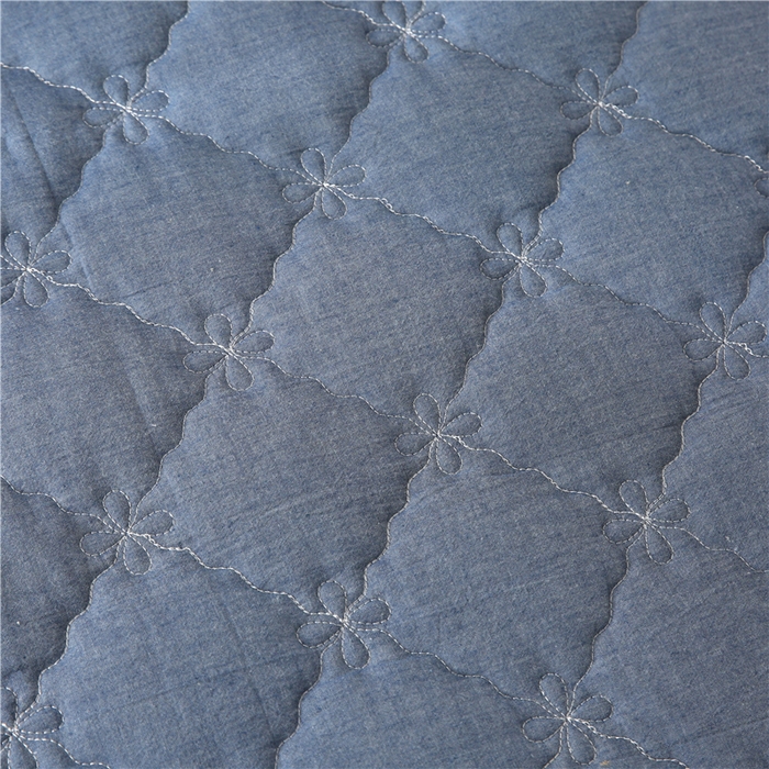 91家纺网 家纺一手货源 找家纺 欧妮家纺 2026新款全棉色织水洗棉夹棉床裙 日式水洗棉夹棉床裙J-牛仔蓝