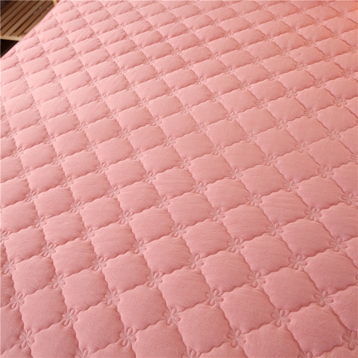 91家纺网 家纺一手货源 找家纺 欧妮家纺 2026新款全棉色织水洗棉夹棉床裙 日式水洗棉夹棉床裙J-西瓜红