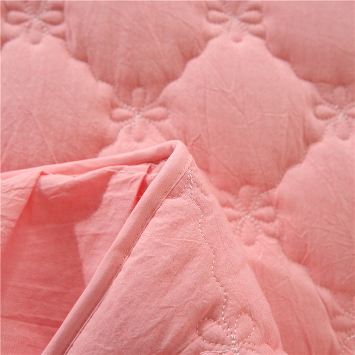 91家纺网 家纺一手货源 找家纺 欧妮家纺 2026新款全棉色织水洗棉夹棉床裙 日式水洗棉夹棉床裙J-西瓜红