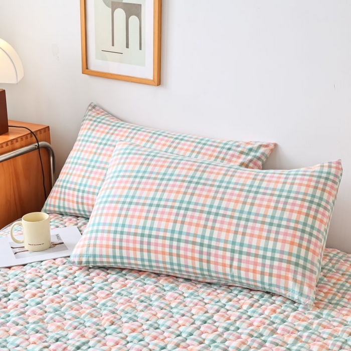 91家纺网 家纺一手货源 找家纺 欧妮家纺 2026新款全棉色织水洗棉夹棉床裙 全棉色织水洗棉-冰淇淋