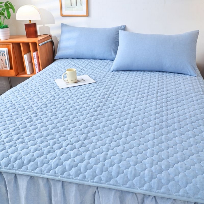 91家纺网 家纺一手货源 找家纺 欧妮家纺 2026新款全棉色织水洗棉夹棉床裙 全棉色织水洗棉-水兰