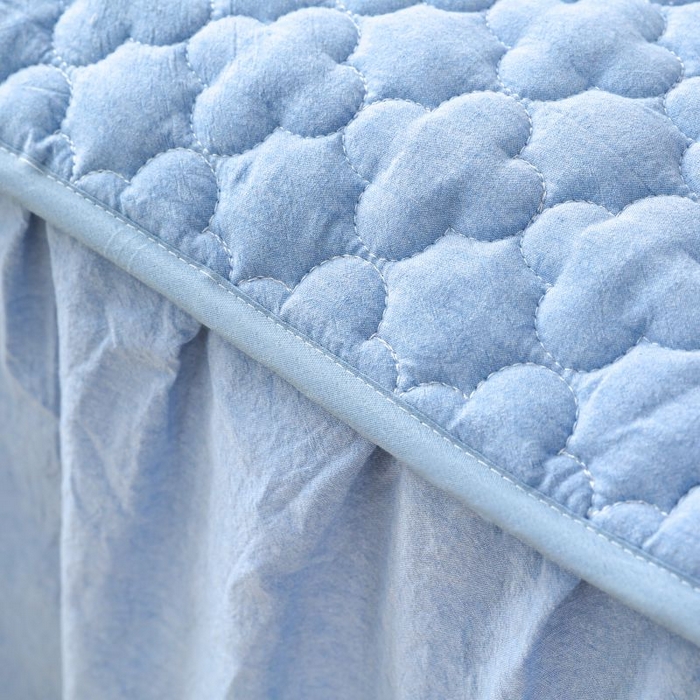 91家纺网 家纺一手货源 找家纺 欧妮家纺 2026新款全棉色织水洗棉夹棉床裙 全棉色织水洗棉-水兰