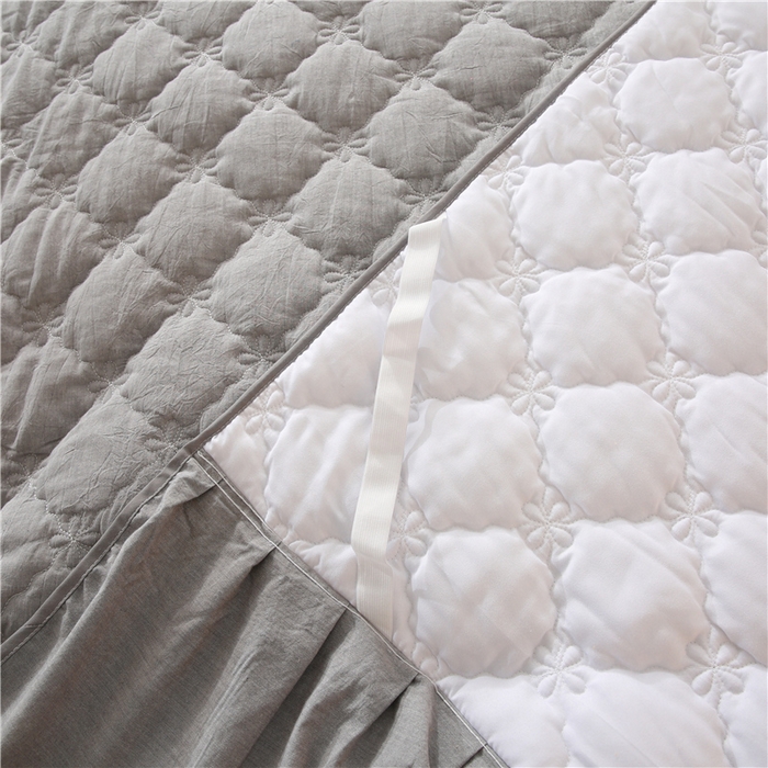 91家纺网 家纺一手货源 找家纺 欧妮家纺 2026新款全棉色织水洗棉夹棉床裙 日式水洗棉夹棉床裙J-深烟灰