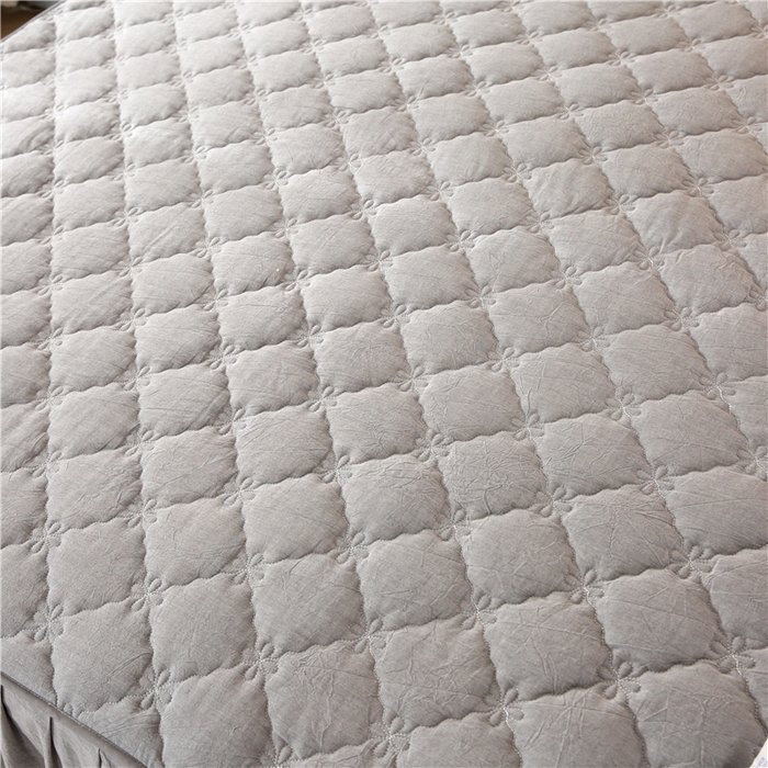 91家纺网 家纺一手货源 找家纺 欧妮家纺 2026新款全棉色织水洗棉夹棉床裙 日式水洗棉夹棉床裙J-深烟灰