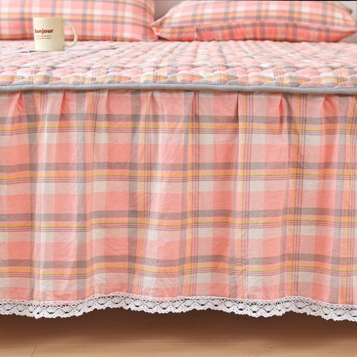 91家纺网 家纺一手货源 找家纺 欧妮家纺 2026新款全棉色织水洗棉夹棉床裙 全棉色织水洗棉-柔粉格