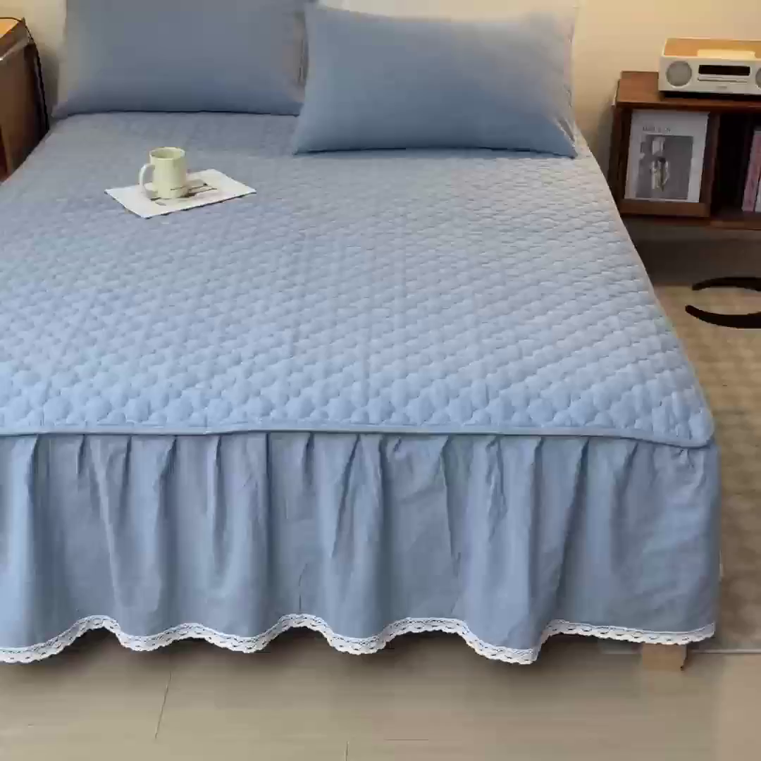 91家纺网 家纺一手货源 找家纺 欧妮家纺 2026新款全棉色织水洗棉夹棉床裙 全棉色织水洗棉-水兰