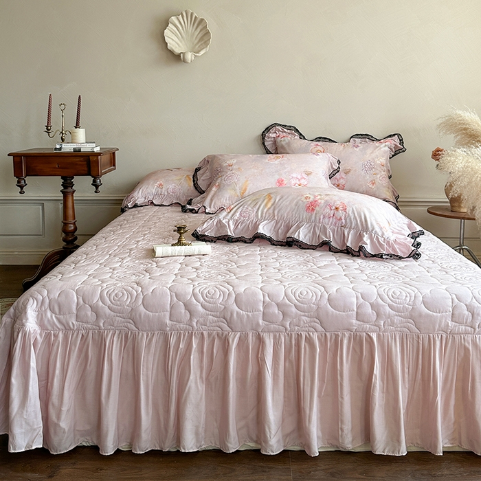 91家纺网 家纺一手货源 找家纺 网红馆（ck家纺） 2026春夏新款复古印花巴黎纱床盖夏凉被空调被夏被四件套 绚丽梦境 紫粉