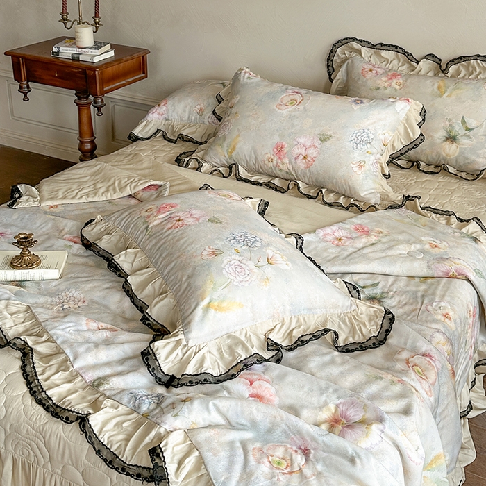 91家纺网 家纺一手货源 找家纺 网红馆（ck家纺） 2026春夏新款复古印花巴黎纱床盖夏凉被空调被夏被四件套 绚丽梦境 卡其