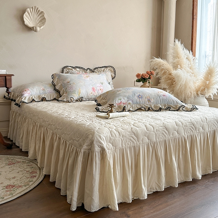 91家纺网 家纺一手货源 找家纺 网红馆（ck家纺） 2026春夏新款复古印花巴黎纱床盖夏凉被空调被夏被四件套 绚丽梦境 卡其