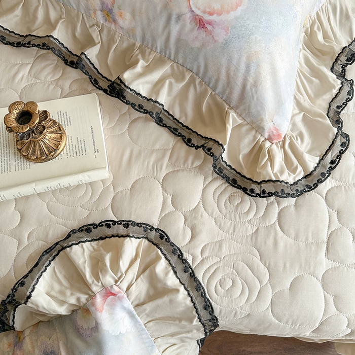 91家纺网 家纺一手货源 找家纺 网红馆（ck家纺） 2026春夏新款复古印花巴黎纱床盖夏凉被空调被夏被四件套 绚丽梦境 卡其