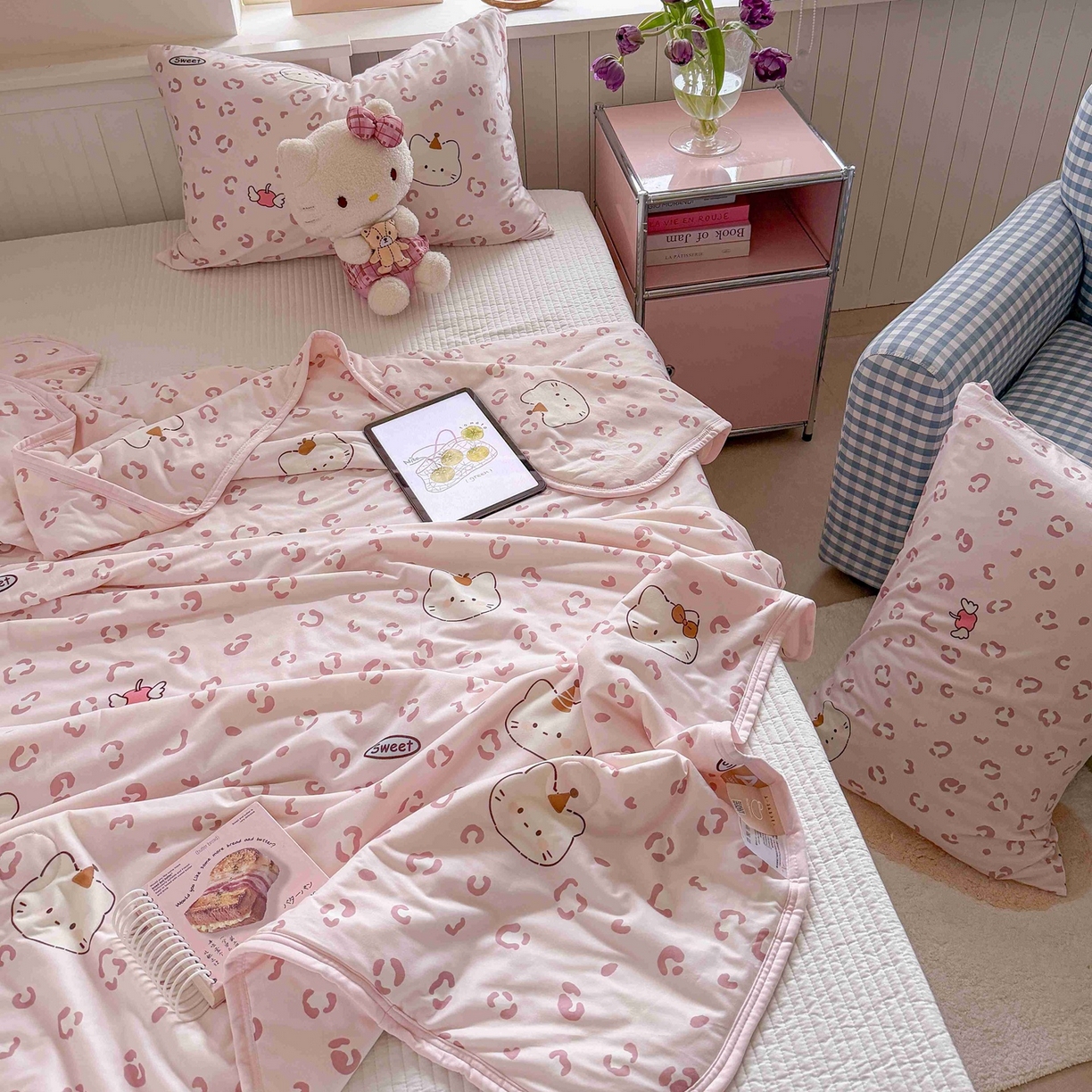 91家纺网 家纺一手货源 找家纺 觅糖家纺 2026新款针织云柔大豆夏被夏凉被空调被 豹纹猫咪粉