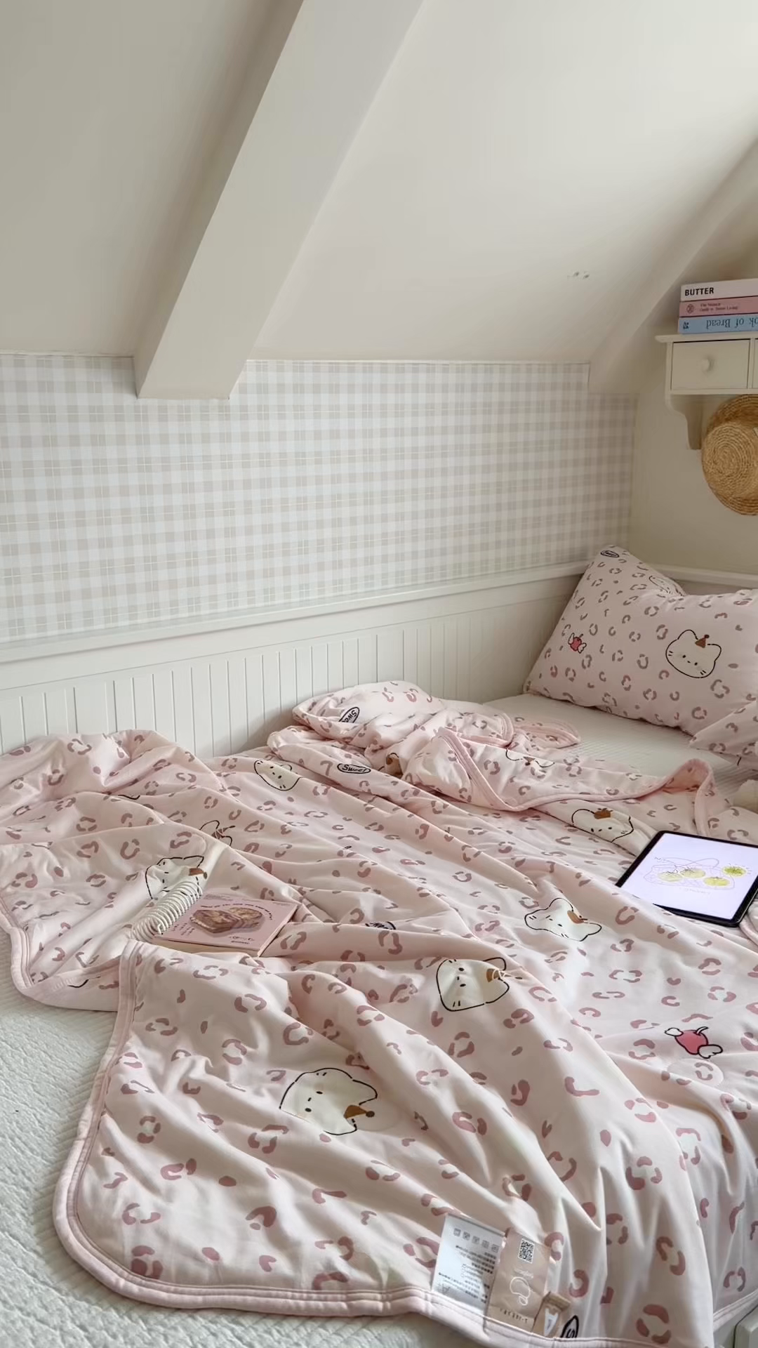 91家纺网 家纺一手货源 找家纺 觅糖家纺 2026新款针织云柔大豆夏被夏凉被空调被 豹纹猫咪粉