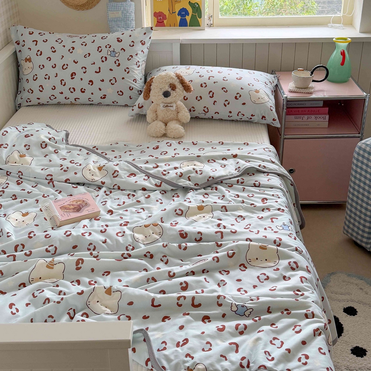 91家纺网 家纺一手货源 找家纺 觅糖家纺 2026新款针织云柔大豆夏被夏凉被空调被 豹纹猫咪蓝