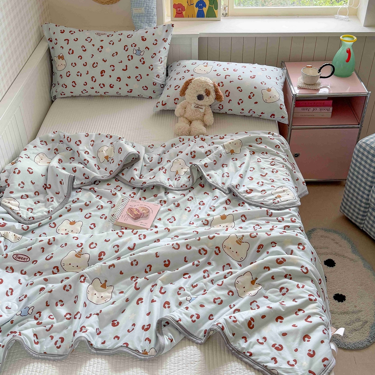 91家纺网 家纺一手货源 找家纺 觅糖家纺 2026新款针织云柔大豆夏被夏凉被空调被 豹纹猫咪蓝