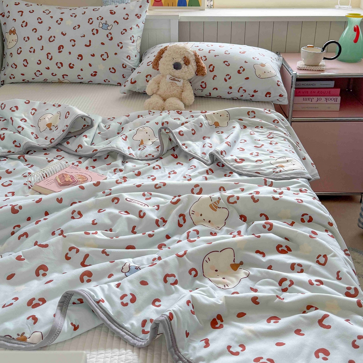 91家纺网 家纺一手货源 找家纺 觅糖家纺 2026新款针织云柔大豆夏被夏凉被空调被 豹纹猫咪蓝