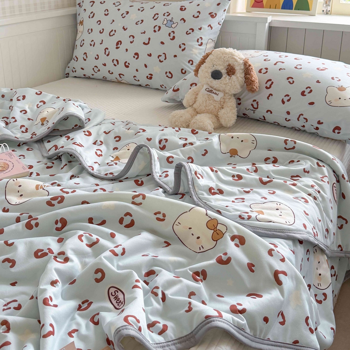 91家纺网 家纺一手货源 找家纺 觅糖家纺 2026新款针织云柔大豆夏被夏凉被空调被 豹纹猫咪蓝