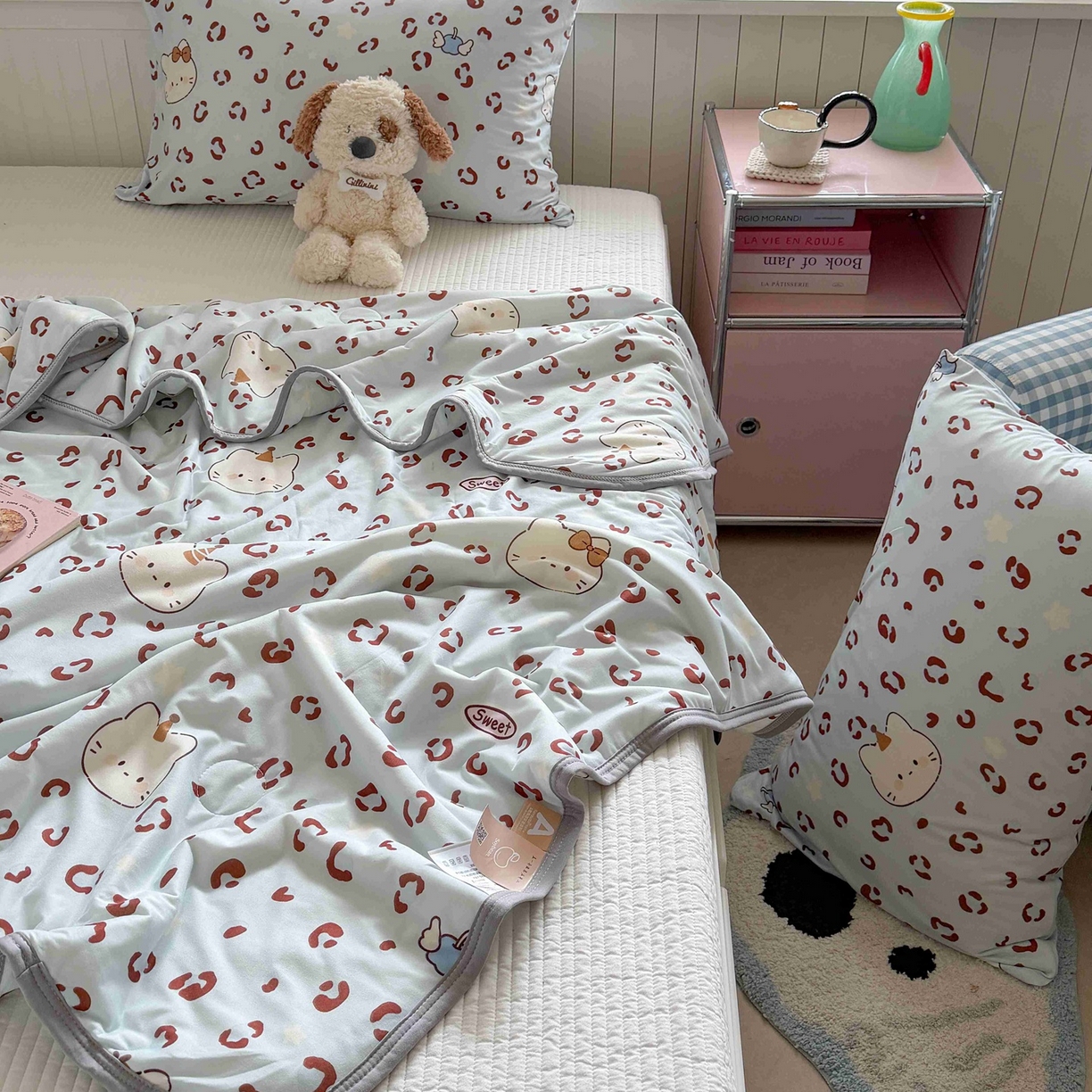 91家纺网 家纺一手货源 找家纺 觅糖家纺 2026新款针织云柔大豆夏被夏凉被空调被 豹纹猫咪蓝