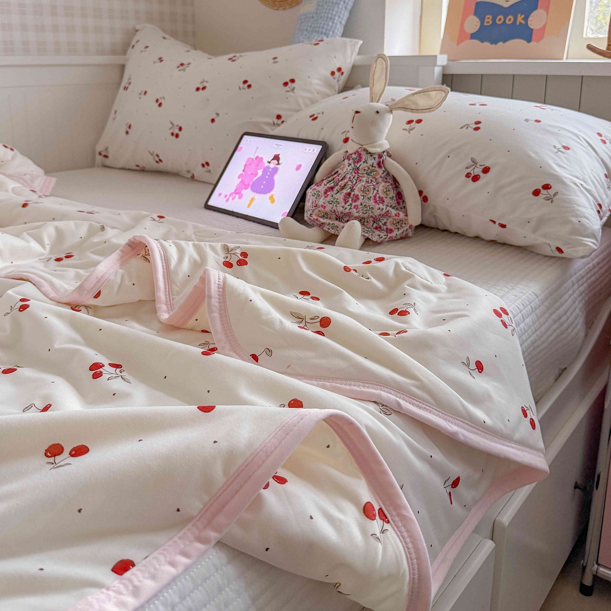 91家纺网 家纺一手货源 找家纺 觅糖家纺 2026新款针织云柔大豆夏被夏凉被空调被 甜甜樱桃