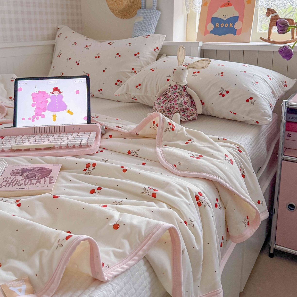 91家纺网 家纺一手货源 找家纺 觅糖家纺 2026新款针织云柔大豆夏被夏凉被空调被 甜甜樱桃