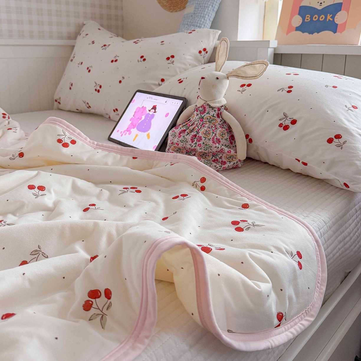 91家纺网 家纺一手货源 找家纺 觅糖家纺 2026新款针织云柔大豆夏被夏凉被空调被 甜甜樱桃