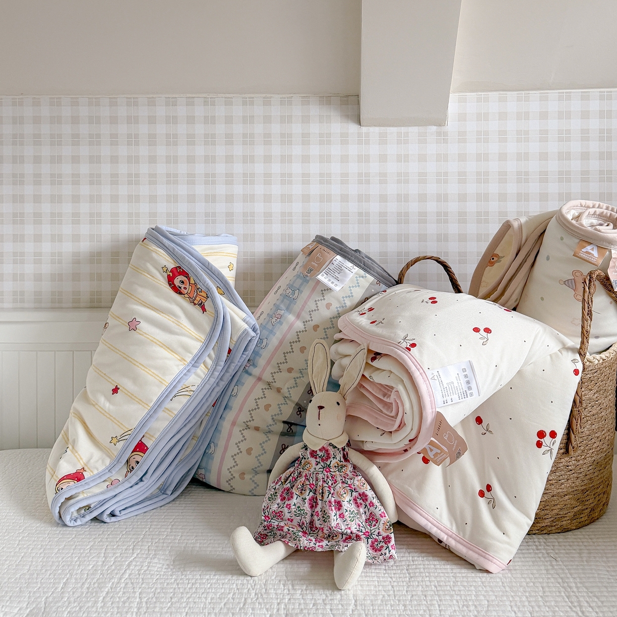 91家纺网 家纺一手货源 找家纺 觅糖家纺 2026新款针织云柔大豆夏被夏凉被空调被 组合图（仅供展示不可下单）