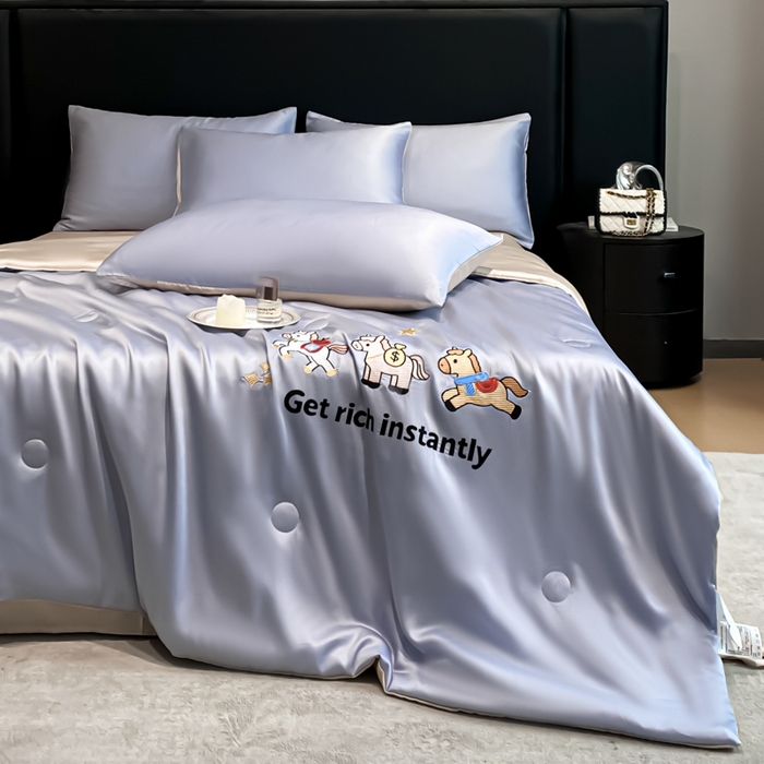 91家纺网 家纺一手货源 找家纺 利欧 2026新款水洗天丝刺绣夏被四件套-马上有钱 马上有钱-紫灰+梧桐