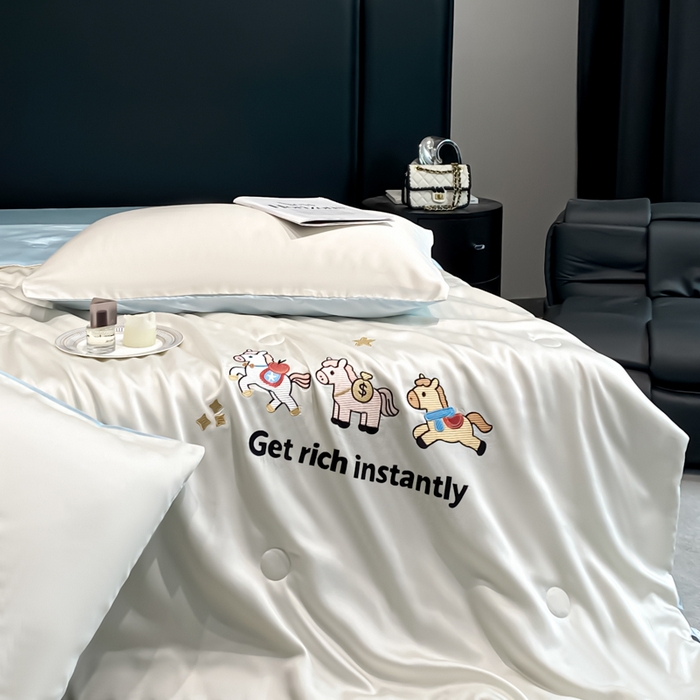 91家纺网 家纺一手货源 找家纺 利欧 2026新款水洗天丝刺绣夏被四件套-马上有钱 马上有钱-白蓝