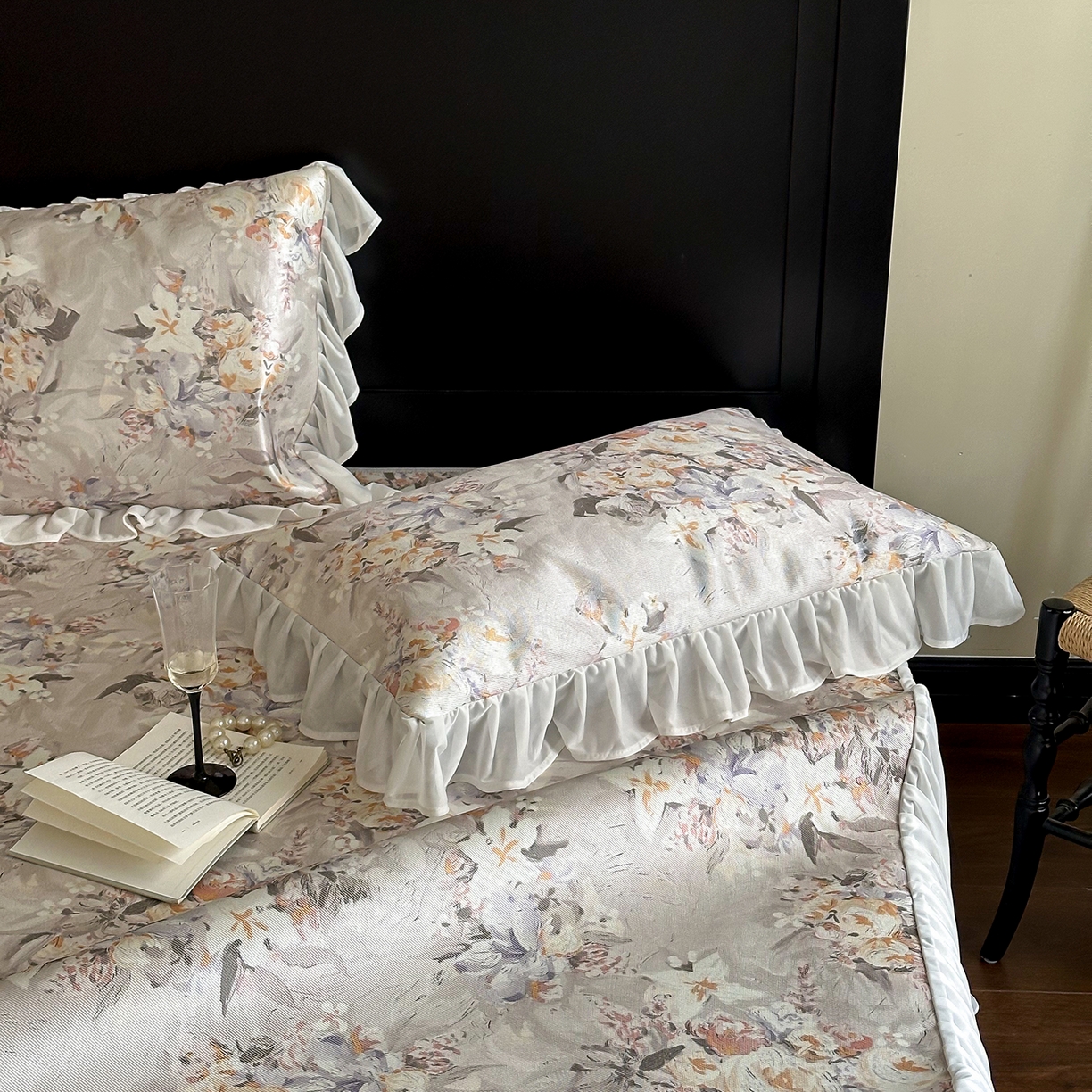 91家纺网 家纺一手货源 找家纺 JUICY 橘滋家纺 2026新款法式复古床裙冰丝席凉席席子 翡冷翠之梦