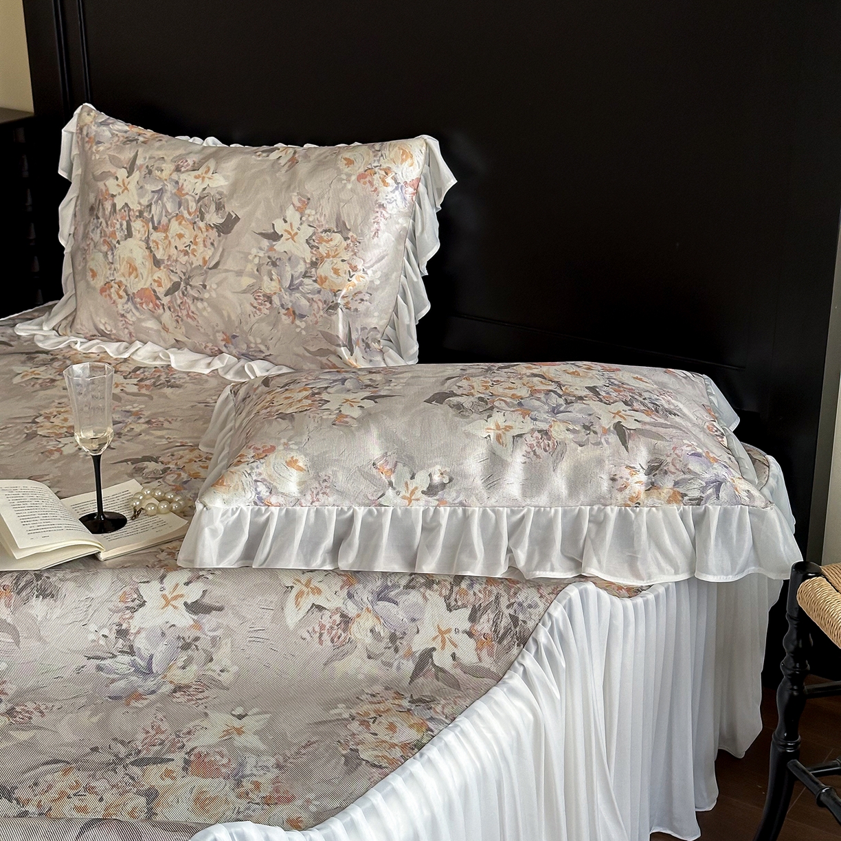 91家纺网 家纺一手货源 找家纺 JUICY 橘滋家纺 2026新款法式复古床裙冰丝席凉席席子 翡冷翠之梦