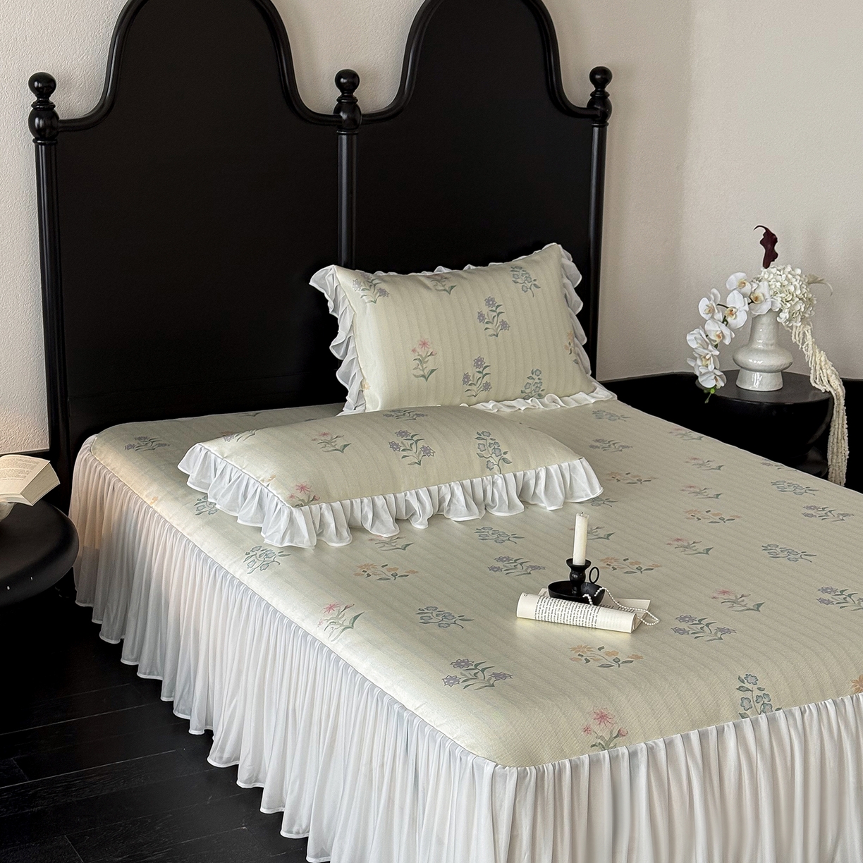 91家纺网 家纺一手货源 找家纺 JUICY 橘滋家纺 2026新款法式复古床裙冰丝席凉席席子 风之信笺