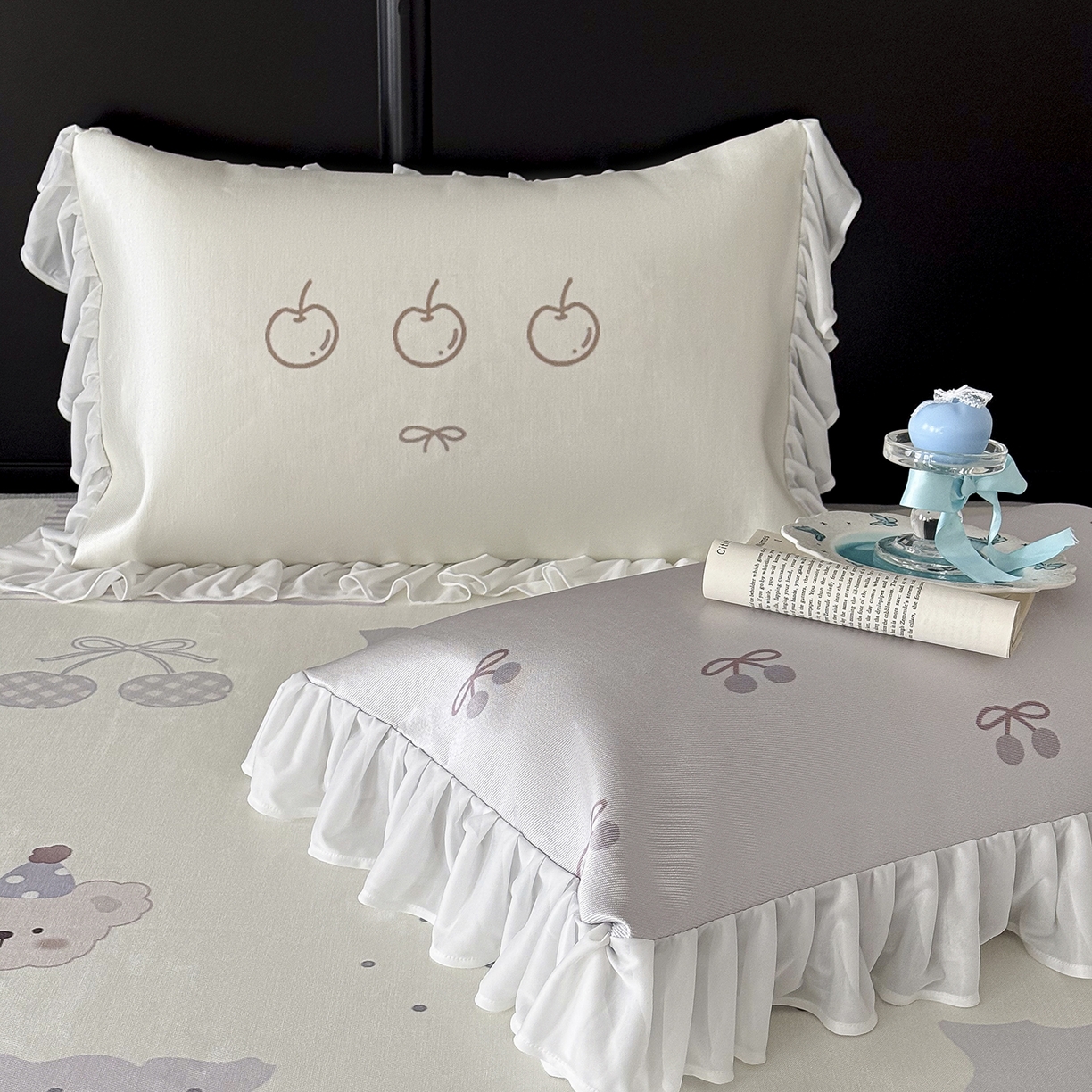 91家纺网 家纺一手货源 找家纺 JUICY 橘滋家纺 2026新款法式复古床裙冰丝席凉席席子 手作童话