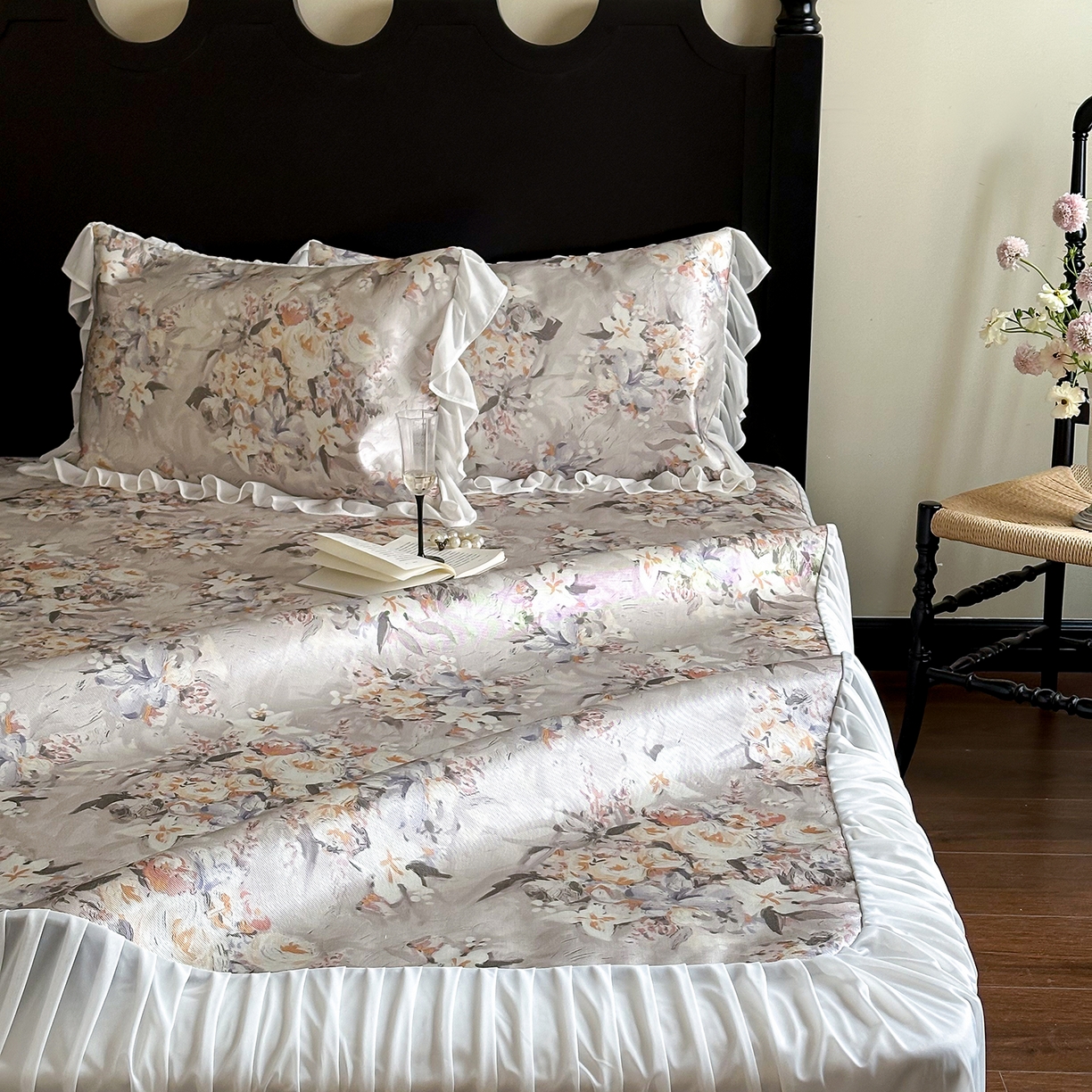 91家纺网 家纺一手货源 找家纺 JUICY 橘滋家纺 2026新款法式复古床裙冰丝席凉席席子 翡冷翠之梦