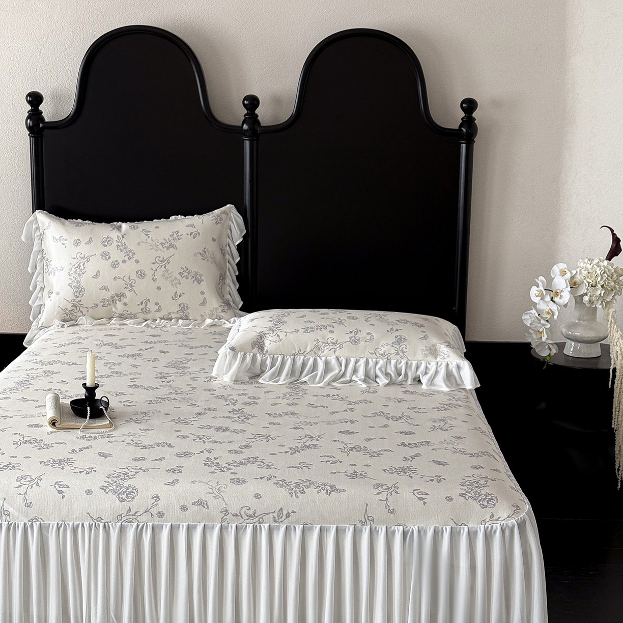 91家纺网 家纺一手货源 找家纺 JUICY 橘滋家纺 2026新款法式复古床裙冰丝席凉席席子 雾绘