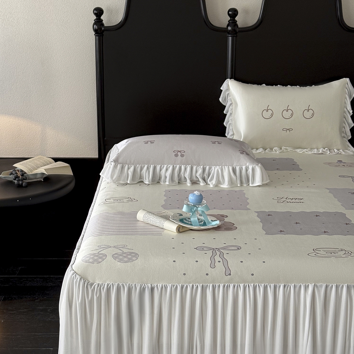 91家纺网 家纺一手货源 找家纺 JUICY 橘滋家纺 2026新款法式复古床裙冰丝席凉席席子 手作童话