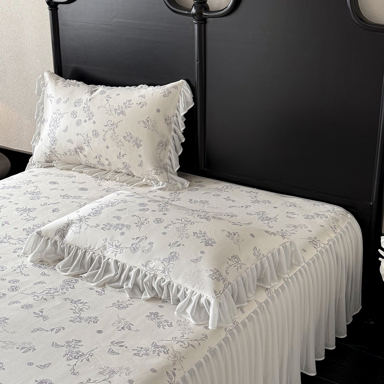 91家纺网 家纺一手货源 找家纺 JUICY 橘滋家纺 2026新款法式复古床裙冰丝席凉席席子 雾绘