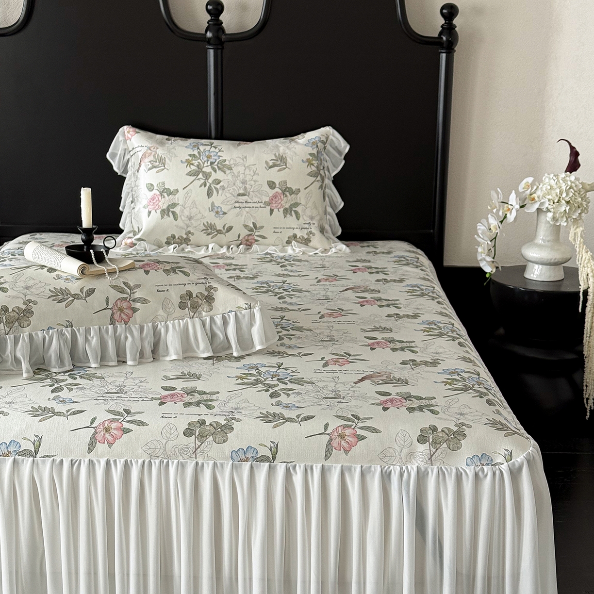 91家纺网 家纺一手货源 找家纺 JUICY 橘滋家纺 2026新款法式复古床裙冰丝席凉席席子 维多利亚花园手扎