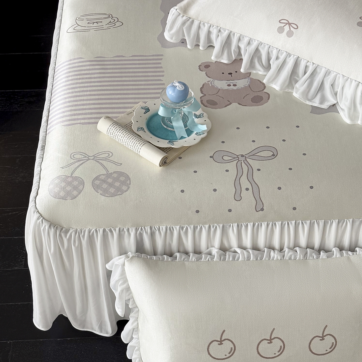 91家纺网 家纺一手货源 找家纺 JUICY 橘滋家纺 2026新款法式复古床裙冰丝席凉席席子 手作童话