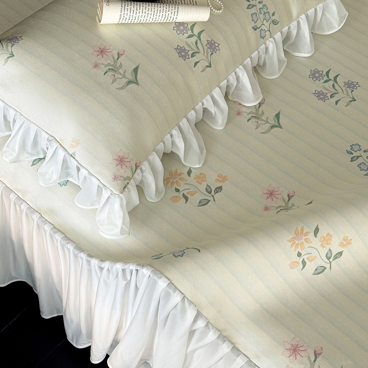 91家纺网 家纺一手货源 找家纺 JUICY 橘滋家纺 2026新款法式复古床裙冰丝席凉席席子 风之信笺