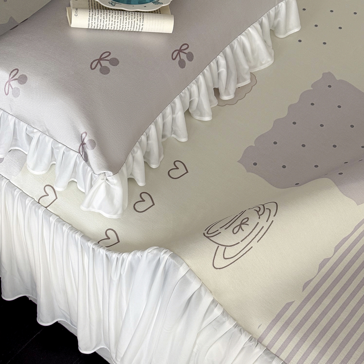 91家纺网 家纺一手货源 找家纺 JUICY 橘滋家纺 2026新款法式复古床裙冰丝席凉席席子 手作童话