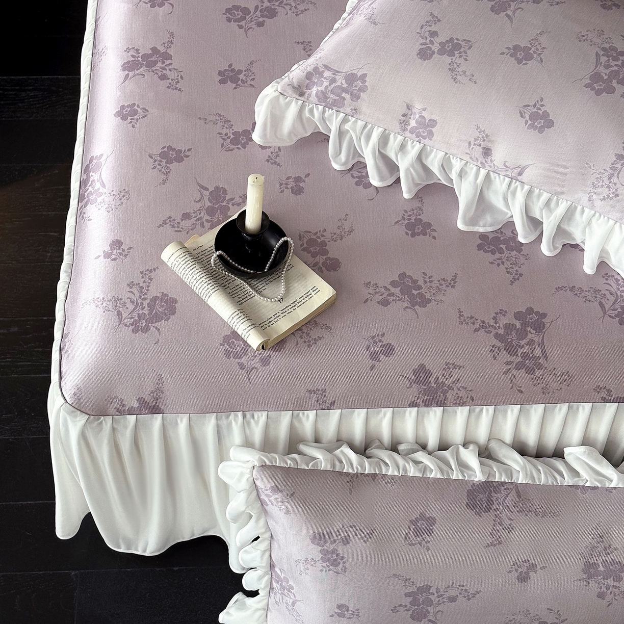 91家纺网 家纺一手货源 找家纺 JUICY 橘滋家纺 2026新款法式复古床裙冰丝席凉席席子 薄暮絮语