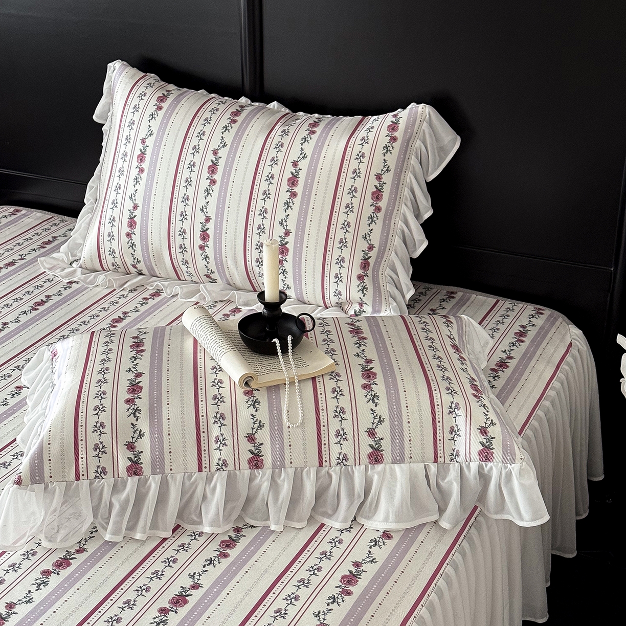 91家纺网 家纺一手货源 找家纺 JUICY 橘滋家纺 2026新款法式复古床裙冰丝席凉席席子 紫藤垂帘